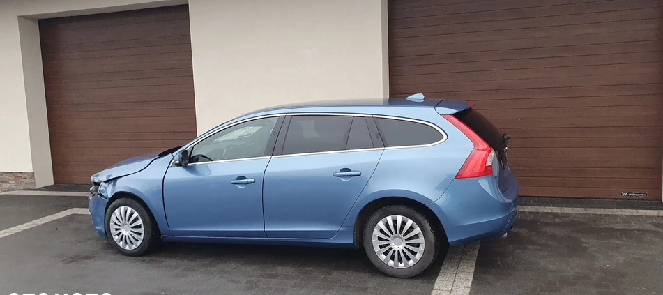 Volvo V60 cena 17500 przebieg: 231000, rok produkcji 2014 z Nowy Targ małe 121